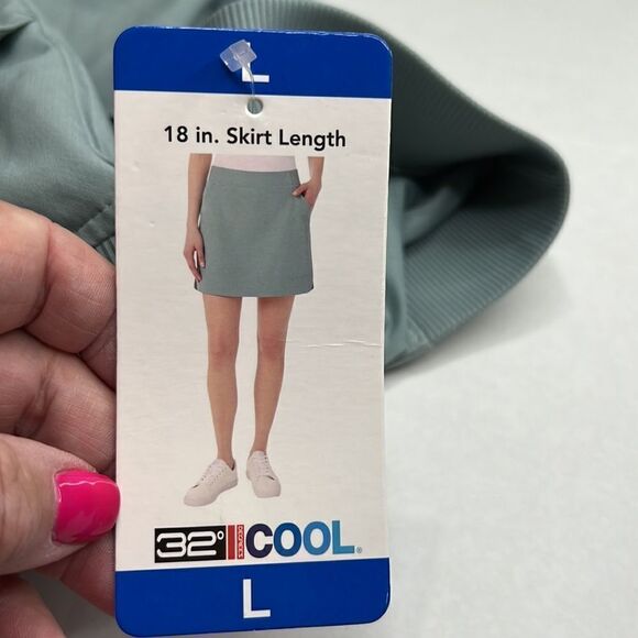 32Degrees Cool Sage  Green Athletic Skort size large NWT - Picture 16 of 16